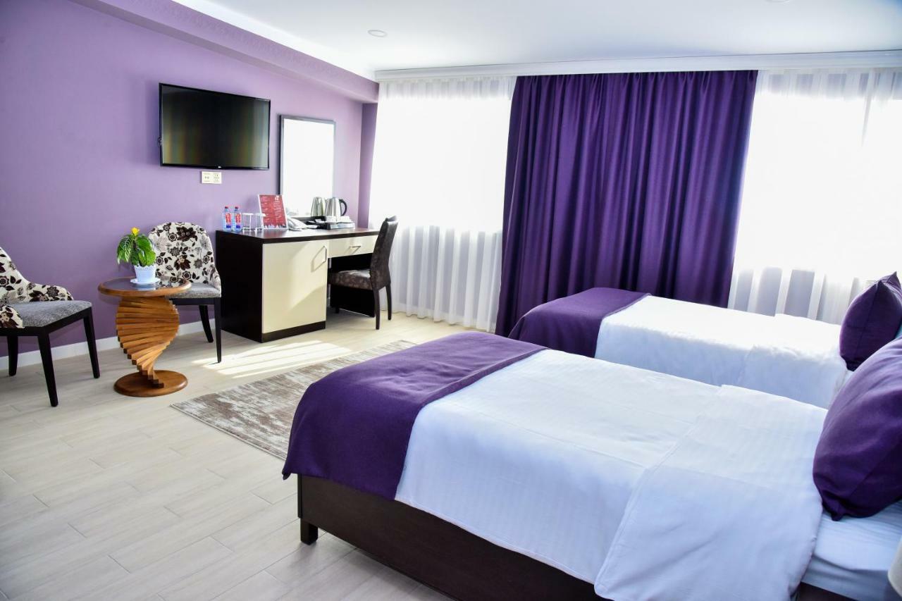 Supreme Hotel Baku Exterior photo