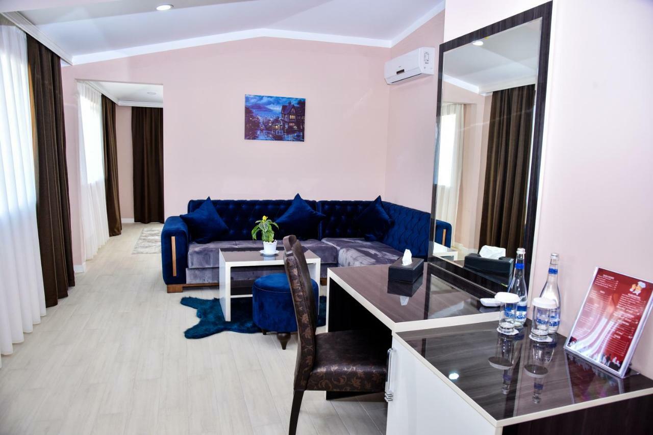 Supreme Hotel Baku Exterior photo